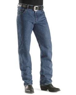 Wrangler Men's 47MWZ Dark Wash Cowboy Cut Regular Prewashed Jeans