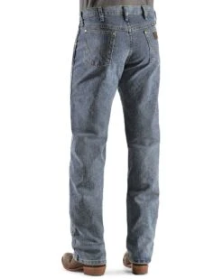 Wrangler Men's Medium Wash Premium Performance Bootcut Jeans