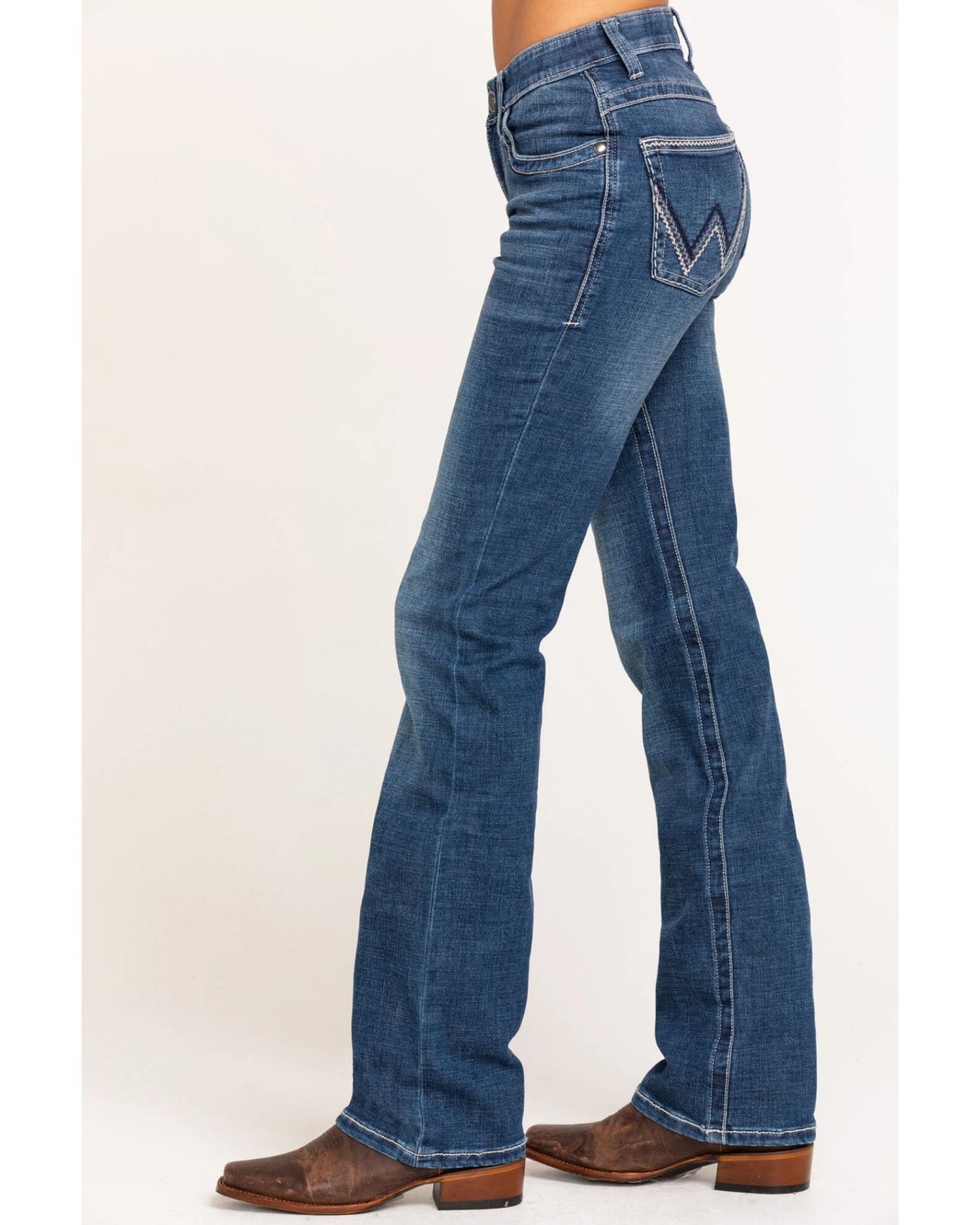 Wrangler Women's Ultimate Riding Williow Lovette Bootcut Jeans - Image 2