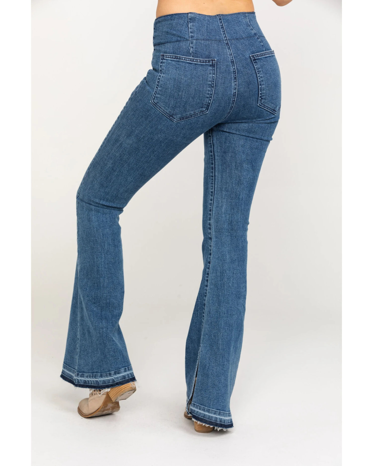 Show Me Your Mumu Women's Austin Pull On Flare Jeans - Image 5