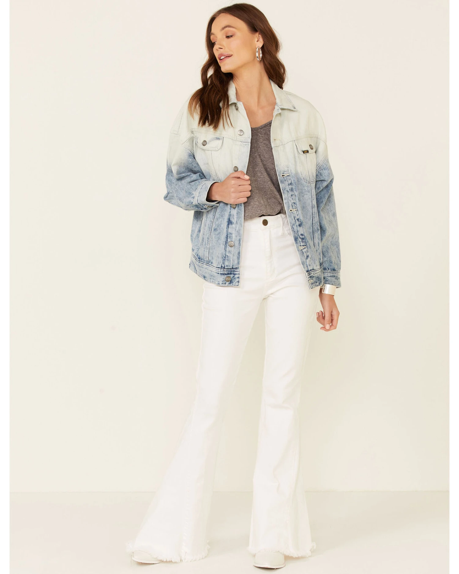 Lee Women's Light Acid Wash Oversized Denim Button Down Trucker Jacket - Image 2