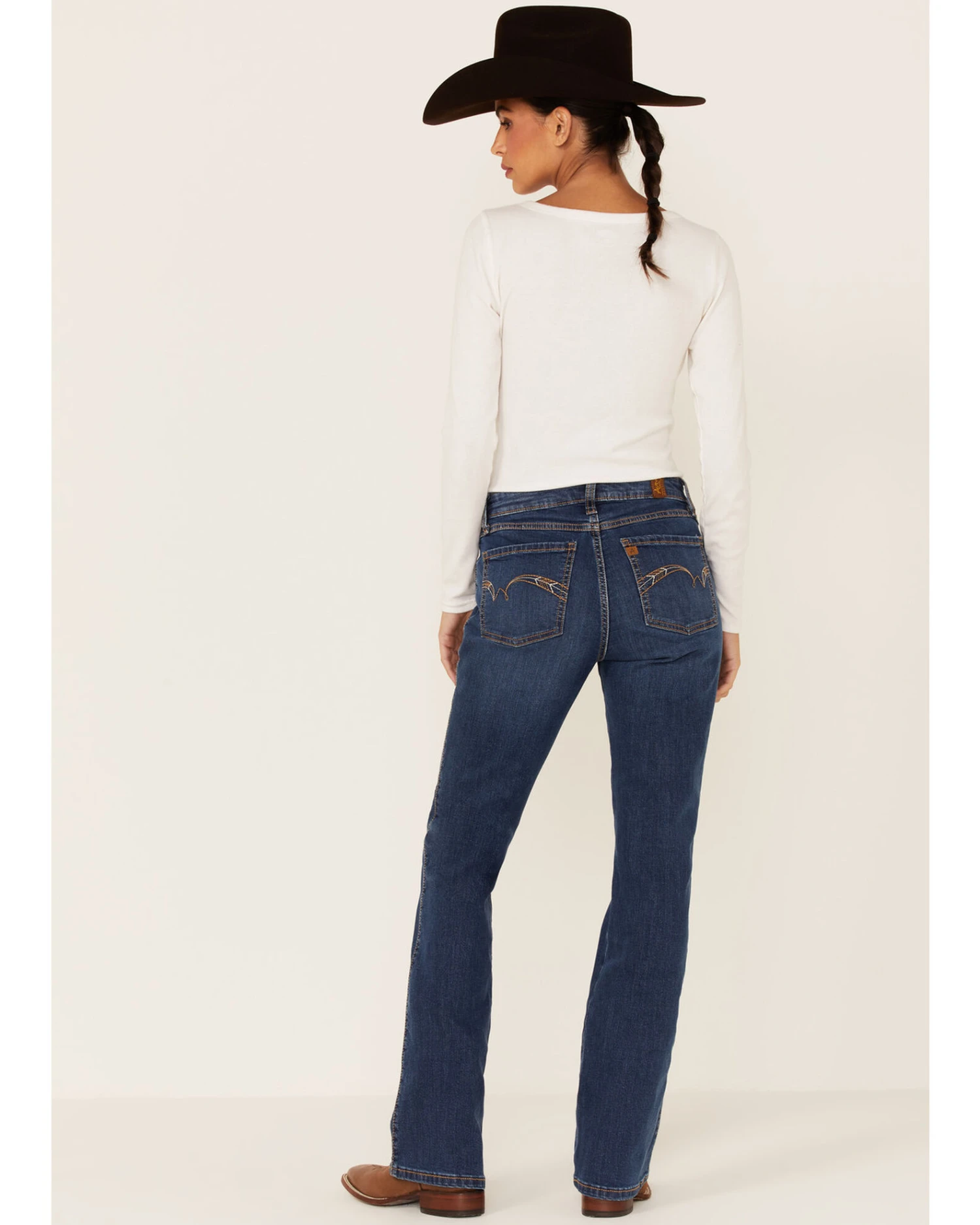 Wrangler Women's Aura Jennifer Dark Wash Bootcut Jeans - Image 3