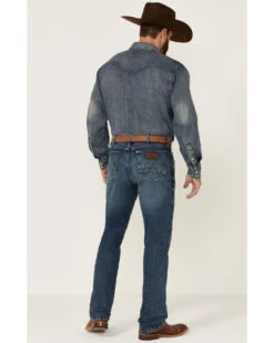 Wrangler Retro Men's Hereford Medium Wash Stretch Slim Straight Jeans