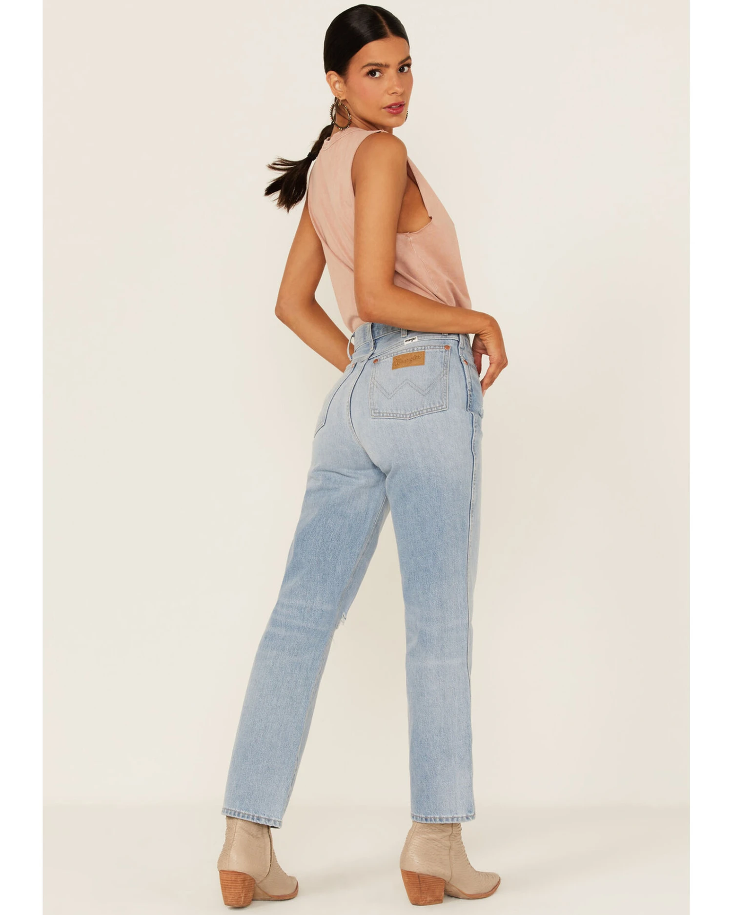 Wrangler Retro Women's Wild West 603 Mid Damaged High Rise Straight Jeans - Image 4