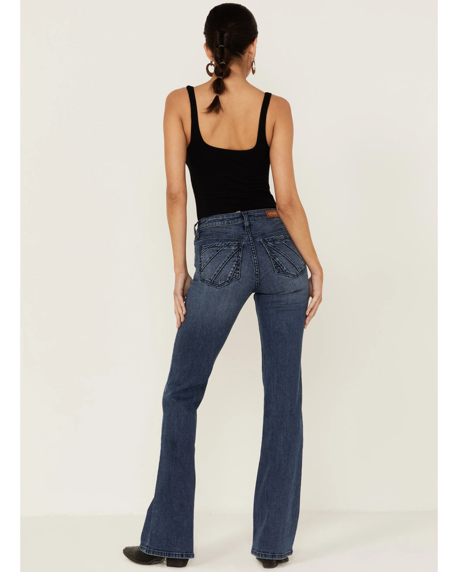 Shyanne Women's Mr. Dreamer Mid Basic Bootcut Jeans