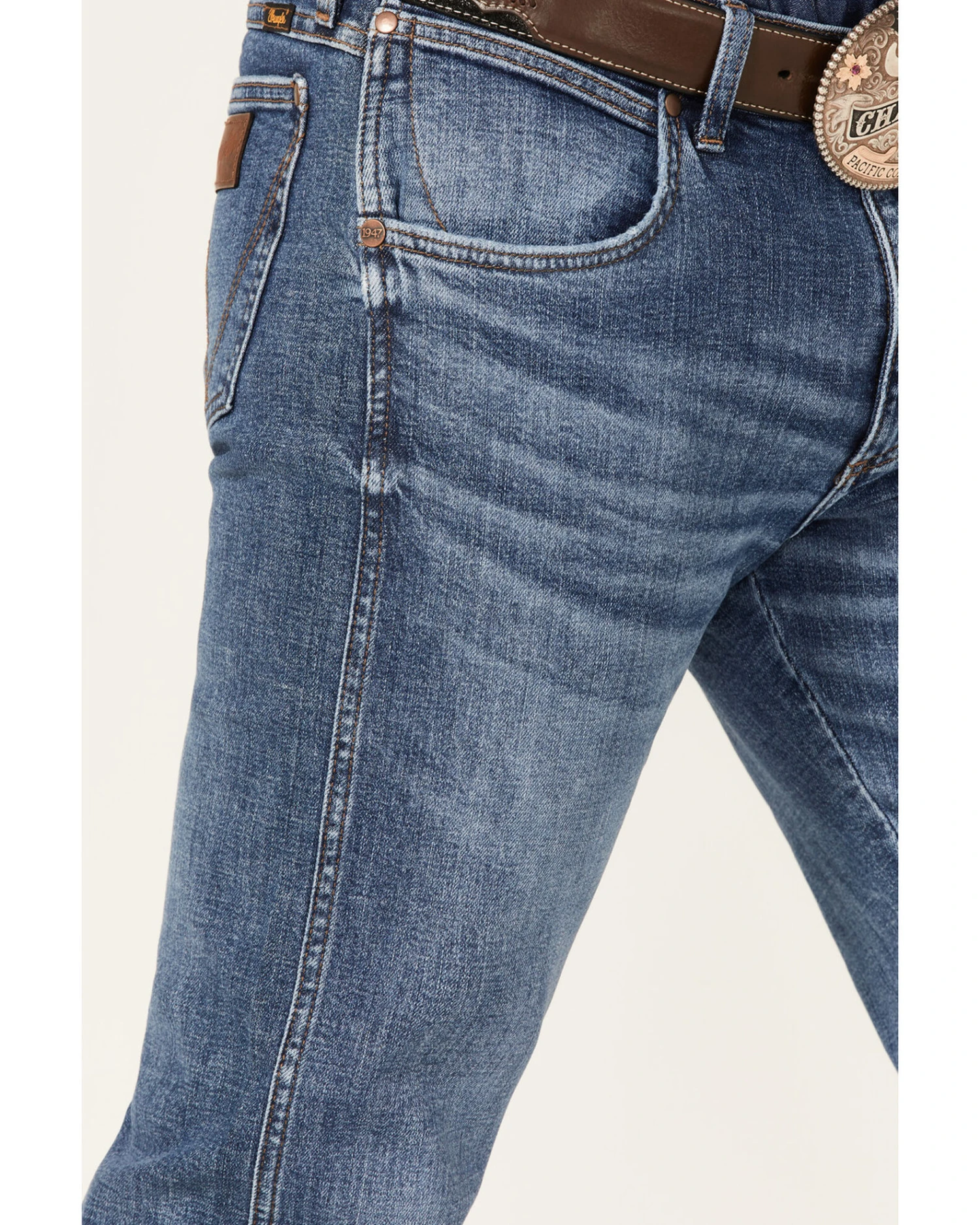 Wrangler Retro Green Men's Brierley Light Medium Wash Stretch Slim Straight Jeans - Image 4