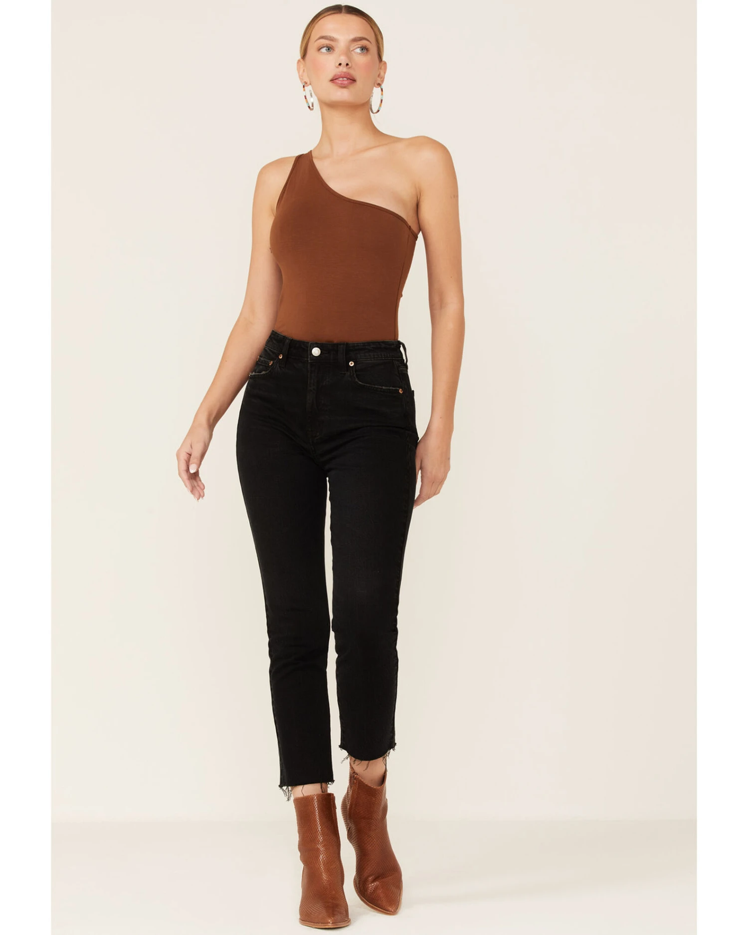 Daze Women's Black Daily Driver Crop High Rise Denim Jeans - Image 2