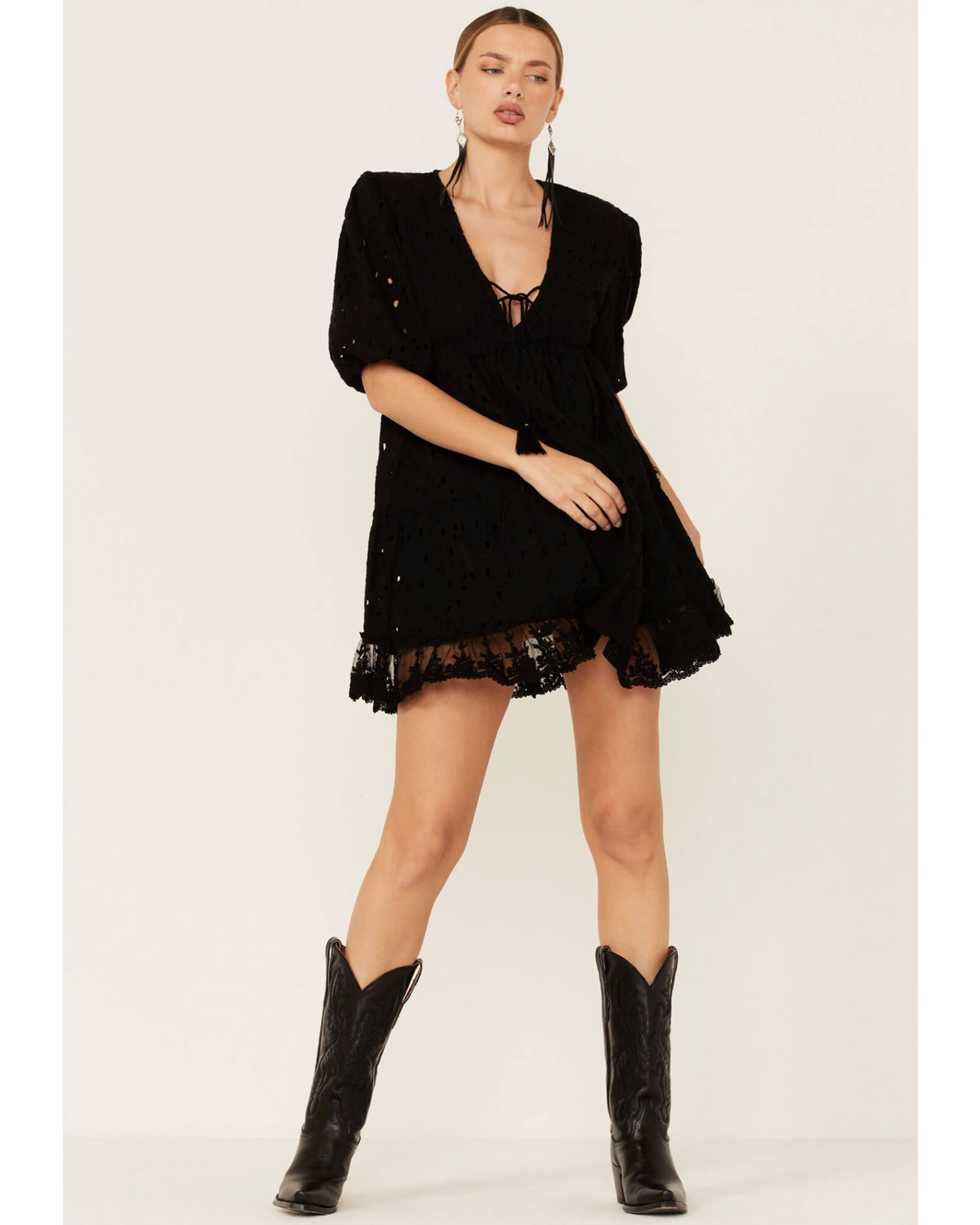 Z&L Women's Black Eyelet Short Sleeve Mini Dress - Image 3
