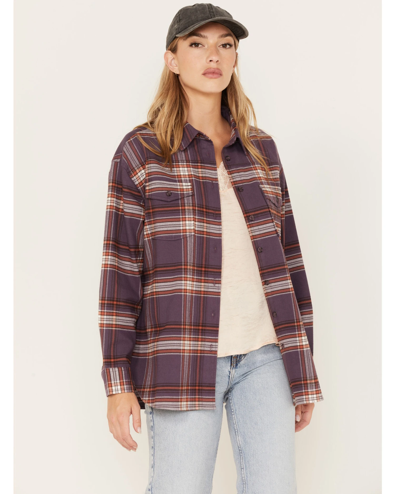 Cleo + Wolf Women's Plaid Print Oversized Long Sleeve Flannel Button Down Shirt - Image 2