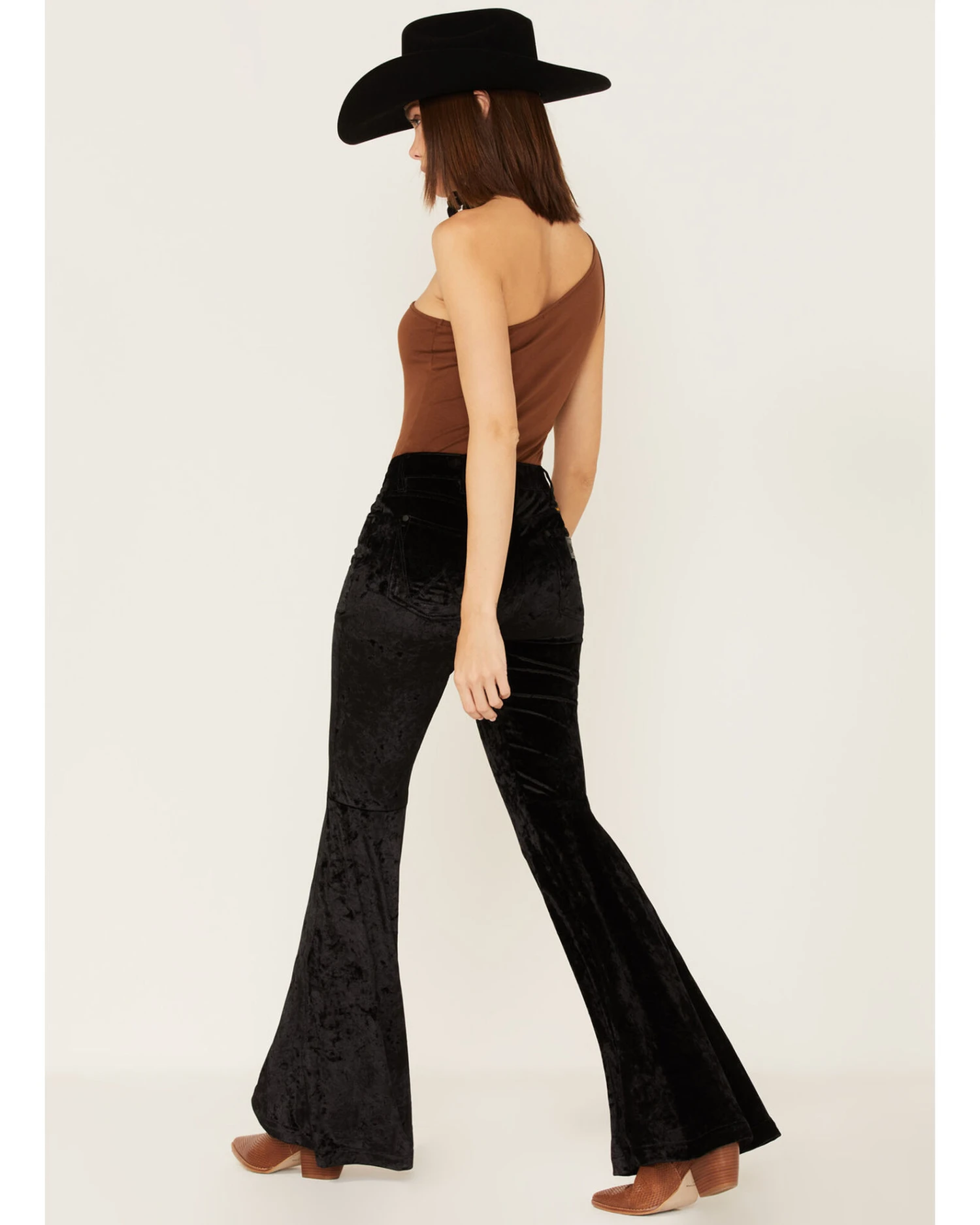 Wrangler Retro Women's Velvet High Rise Trumpet Flare Pants