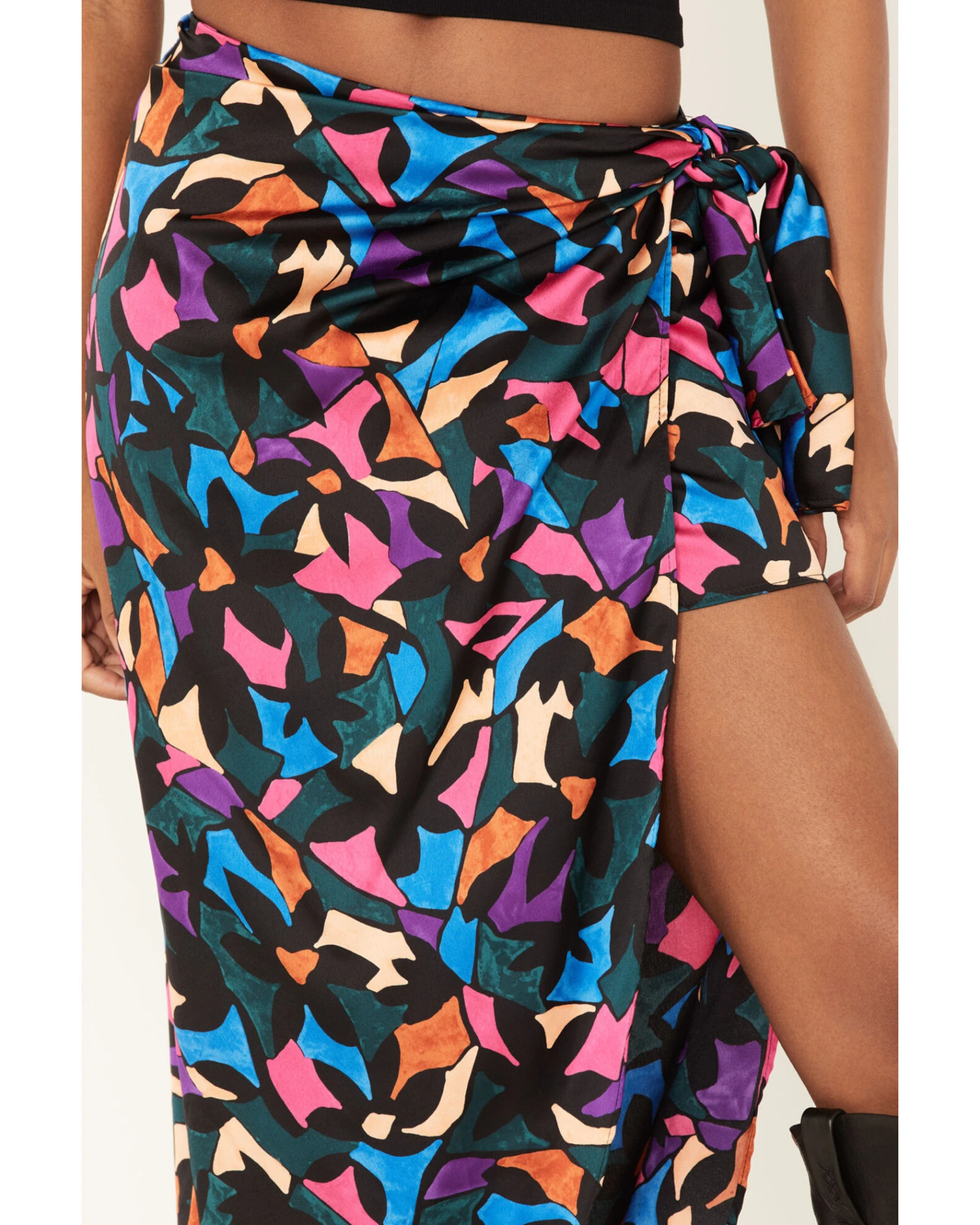 Show Me Your Mumu Women's Wrap Me Up Mosaic Print Skirt - Image 3