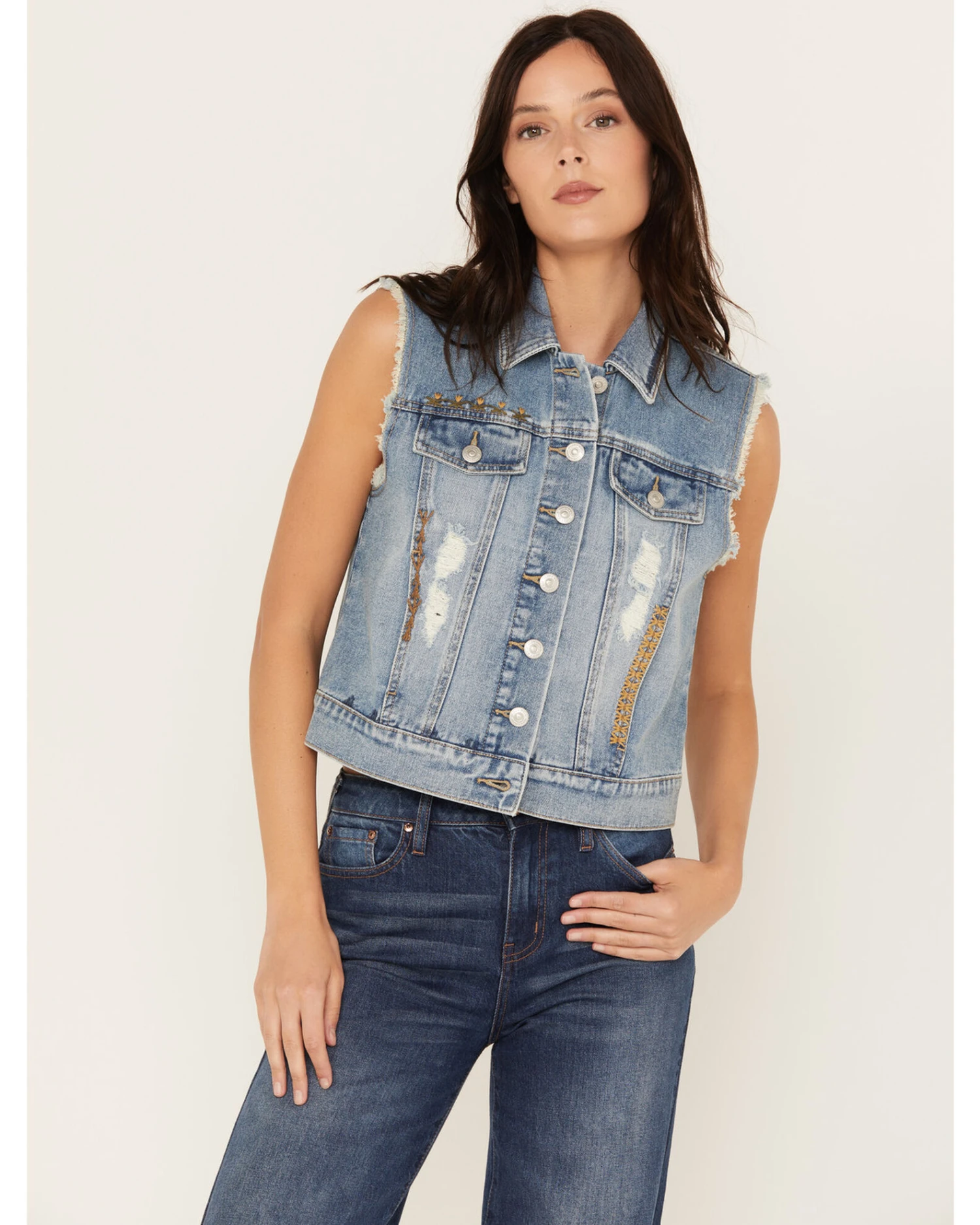 Cleo + Wolf Women's Medium Wash Oversized Embroidered Denim Vest - Image 2