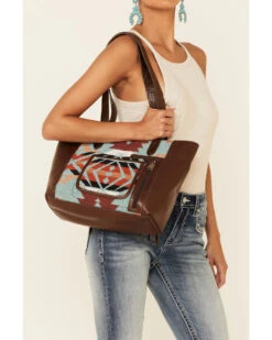 Shyanne Women's Southwestern Embroidered Tote Bag